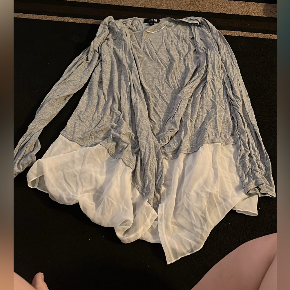a.n.a Women's Gray and White Layered Top